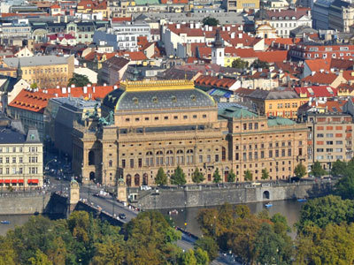 初演されたプラハ国民劇場