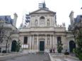 パリ大学の正門