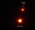 それぞれが連星のカストルA、B、YYGemからなる6重連星系／NASA