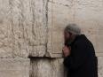 エルサレムの嘆きの壁で祈るユダヤ教徒／撮影・Montecruz Foto https://goo.gl/77GTsk